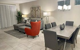 Awesome Apartment At Storey Lake Sl47318